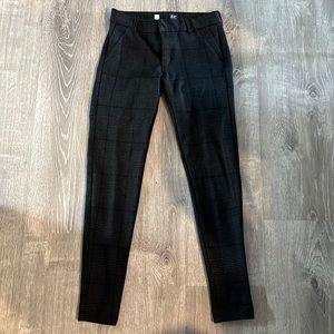 Skinny let, stretch dress pants
